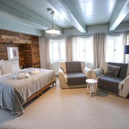 Bouda Helena Hotel 4*